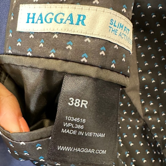 Upcycled Cropped Navy Blue Slim Fit Blazer | OOAK With Novelty Patch - Picture 6 of 7